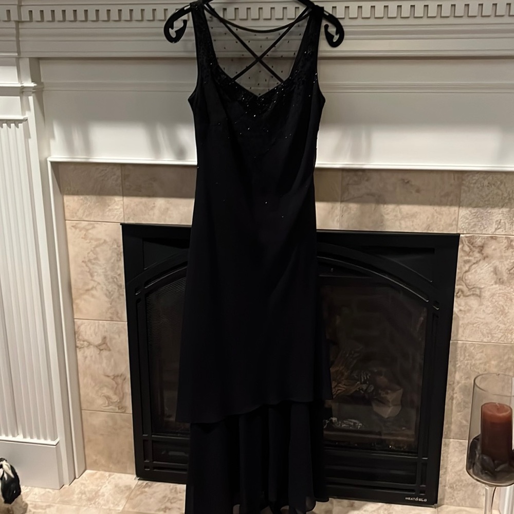 Alex Evenings Size 6 Black Illusion Yoke long gown